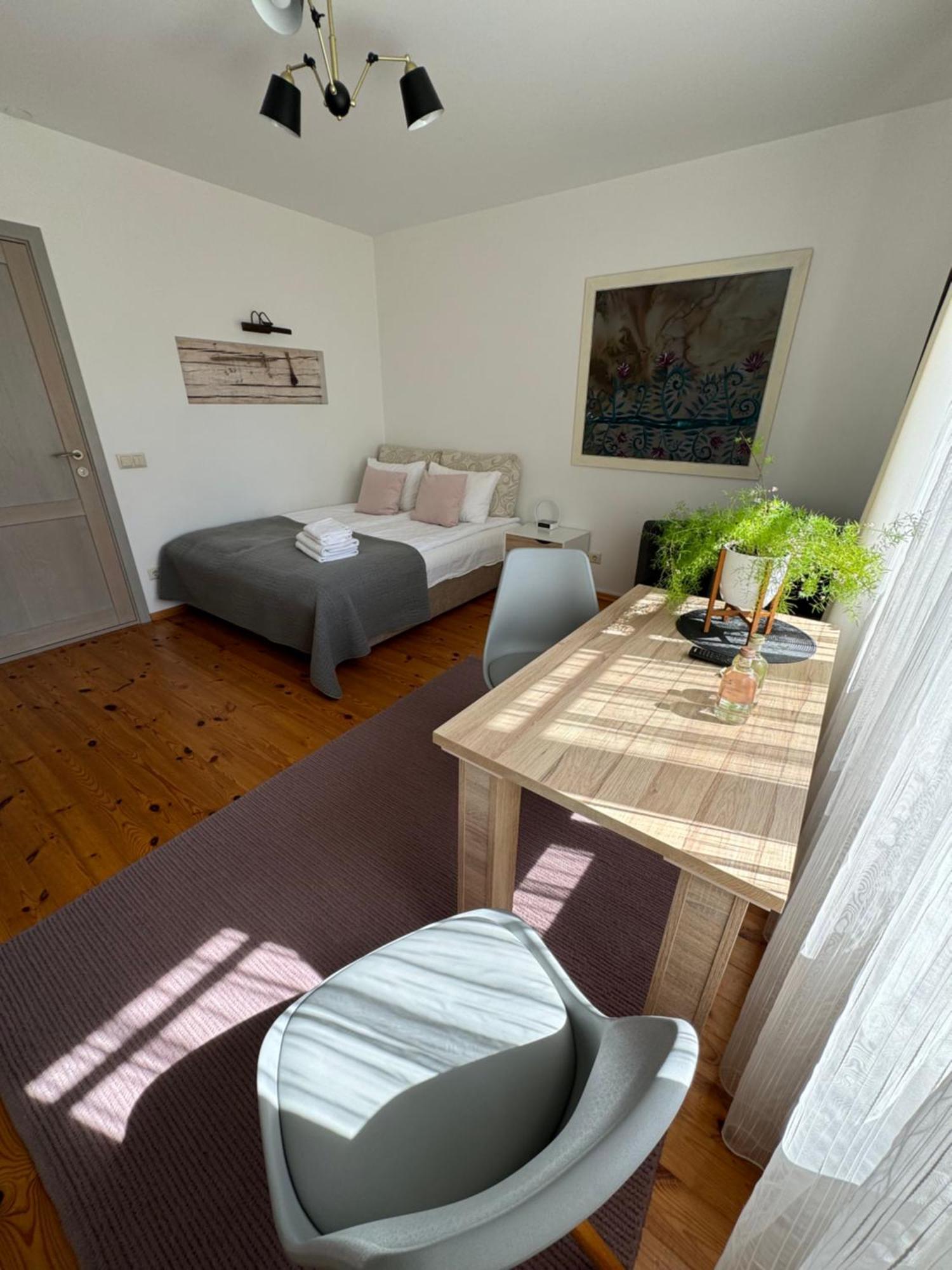 Guest House "8 Smilgos" Klaipėda Buitenkant foto